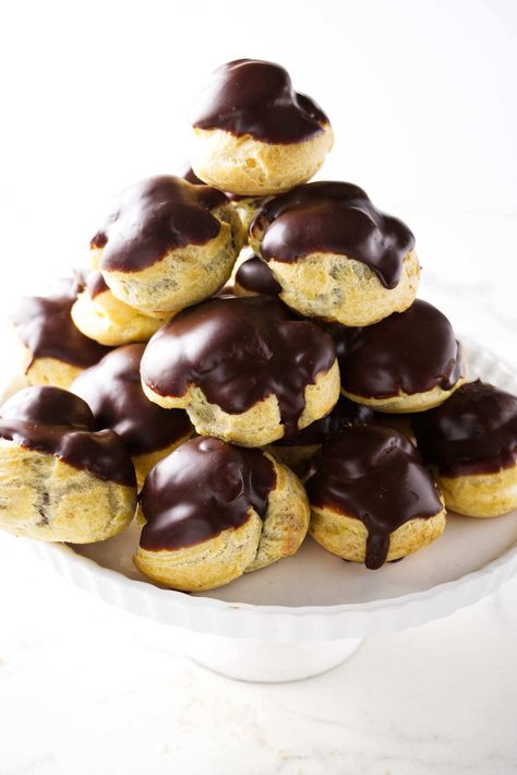 Learn how to make foolproof choux pastry, a versatile French pastry that is the base for cream puffs, profiteroles, and eclairs! Mini Cream Puffs, Choux Pastry Recipe, Choux Cream Puff, Mini Cream Puff, Homemade Cream Puffs, How To Make Pastry, Pastry Dough Recipe, Vanilla Pastry Cream, Choux Buns