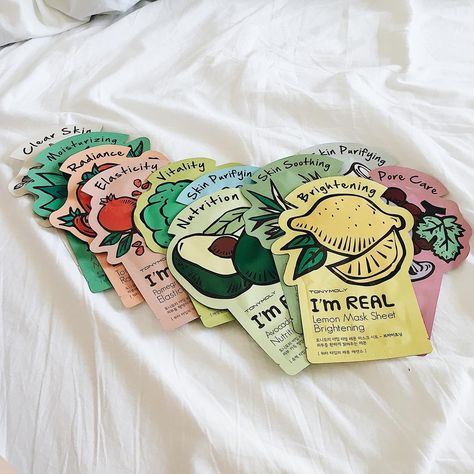 #tonymolynme \\ @alicefebbraro Lemon Mask, Face Mask Aesthetic, Mask Aesthetic, Mask Pack, Brightening Mask, Tony Moly, Skin Radiance, Diy Beauty Hacks, Face Skin Care