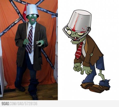 Bucket Head Zombie Plants Vs Zombies Halloween Costume, Plants Vs Zombies Costume, Zombies Costume, Zombie Cosplay, Zombies Birthday Party, Plants Vs Zombies Birthday Party, Best Costume Ever, Plant Vs Zombies, Plant Vs Zombie