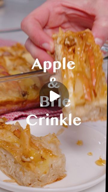 12 Tomatoes on Instagram: "The perfect blend of creamy brie and crisp apples in this delicious crinkle. 🍏✨ FULL RECIPE HERE➡️ https://12tomatoes.com/apple-brie-crinkle/ or link in bio!  #crinklecake #appleandbrie #briecheese #appetizer #recipe #appetizerideas #food #foodie #recipeoftheday" Baked Brie Phyllo Tarts, Brie Filo Dough, Brie And Apple Tart, Brie And Apple Crinkle Tart, Fig And Brie Fillo Crinkle Pie, Quick Apps, Creamy Brie, Apple Brie, Apple Custard