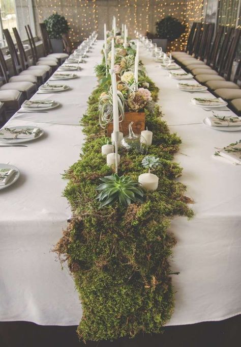 Moss Aisle Runner, Moss Wedding Decor Forest Theme, Woodsy Centerpieces Wedding, Hobbit Decorations, Moss Wedding Centerpiece, Moss Tablescape, Moss Table Decor, Moss Wedding Table, Moss Centerpiece Wedding