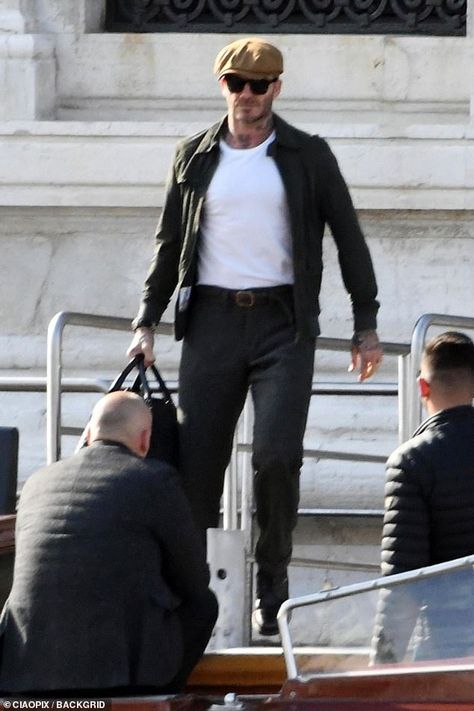 David Beckham Outfit, Jude Law Style, David Beckham Style Outfits, David Beckham Style, Bald Men Style, Beckham Style, Army Style, London Outfit, Army Fashion