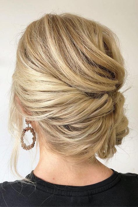 Messy Updos, Wedding Hairstyles For Women, Side Updo, Wedding Hair Side, Rustic Wedding Hairstyles, Mother Of The Bride Hair, Pinterest Wedding, Hair Extensions Best, Unique Bride