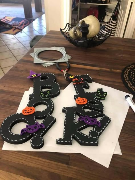 Dollar Tree Boo Sign Ideas, Eek Sign, Halloween Deco Diy, Dollar Tree Fall Diy, Dollar Store Halloween Diy, Boo Door, Spider Web Wreath, Halloween Cutouts, Arts And Crafts Party