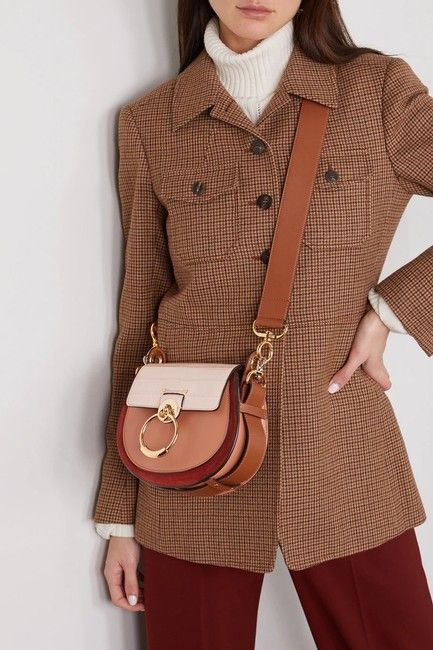 Chloé Tess Small Leather and Suede Shoulder Bag - Tradesy Chloe Saddle Bag, Chloe Tess Bag, Chloe Tess, Bag Outfit, Light Brown Leather, Signature Jewelry, Chloe Drew, Chloe Bag, Brown Bags