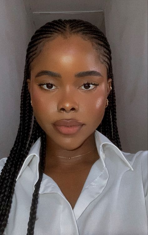 Hair Brades Styles Ideas Black, Forehead Braid Hairstyles, Sade Adu Hairstyle Braids, Fulani Braids For Big Foreheads, Braid Styles 2024, Natural Hair Cornrow Styles Black Women, Fulani Braids Big Forehead, Middle Part Cornrows Braids, Big Forehead Hairstyles Black Braids