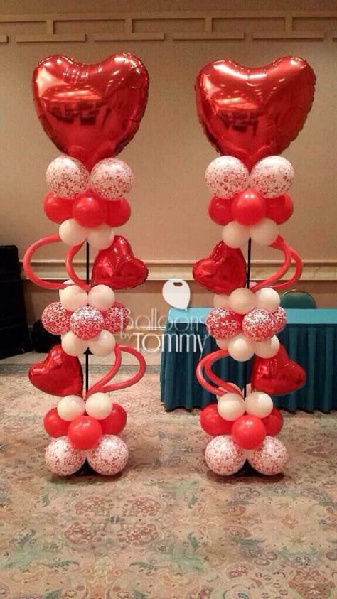 40 Creative Balloon Decoration Ideas 18 Valentines Balloons Decorations, Balloon Pillars, Heart Shaped Balloons, Deco Ballon, Valentine Centerpieces, Balloon Designs, Valentines Balloons, Balloon Crafts, Balloons Decorations