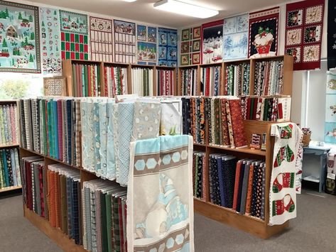 This Enormous Fabric Warehouse In Wisconsin Is A Crafter's Dream Come True Quilt Shop Displays, Fabric Shop Display, Fabric Store Displays, Family Beach Trip, Quilt Stores, Fabric Bolts, Fabric Shop, Shop Display, Travel Memories