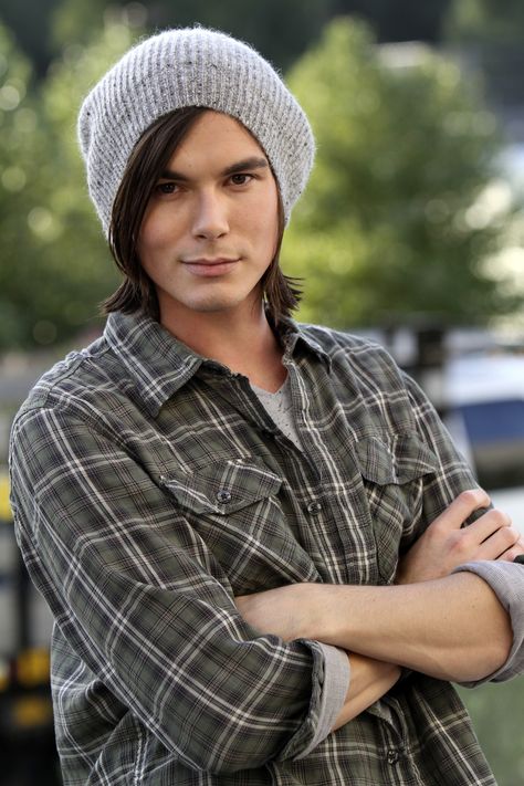 Remember when we first met Caleb? #PLLmemories Caleb Pretty Little Liars, Caleb Rivers, Carlson Young, Tyler Blackburn, Enjoy Writing, Celebrities Humor, Man Crush, Pretty Little Liars, Celebrities Male