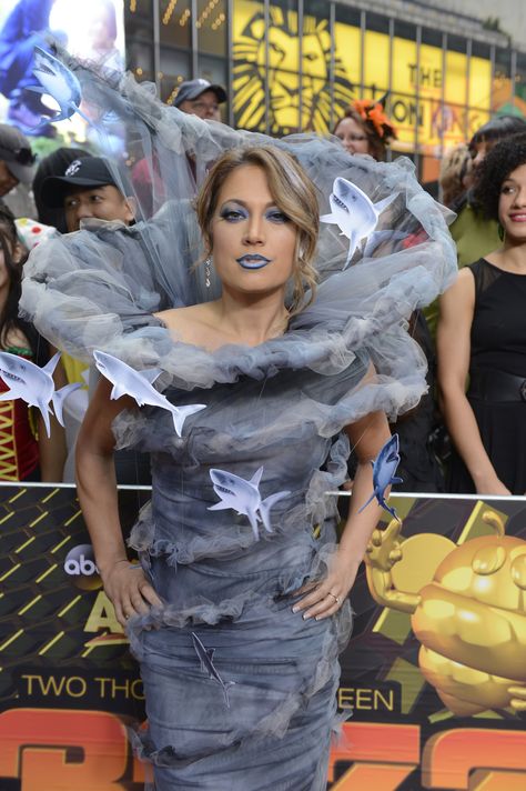 We see a sharknado in our forecast... Ginger Zee's costumes are just the best! Scuttle Costume Diy, Drowned Halloween Costume, Tornado Dress, Tornado Halloween Costume, Tornado Costume Diy, Halloween Costumes Scuba Diver, Diy Tornado Costume, Wave Costume, Sharknado Costume