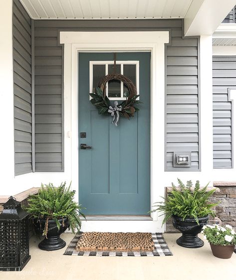 Amy’s Virginia Craftsman Home Tour | 11 Magnolia Lane Painting Inside Front Door, Exterior Front Door Colors, Exterior Door Colors, Gray House Exterior, Craftsman Door, Front Door Paint Colors, Easy Diys, Door Colors, Grey House