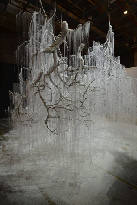 Yasuaki Onishi | vertical emptiness FP, 2013, Fresh Paint 8 International Exhibition, Yarid Hamizrach, Tel Aviv, Israele Tree Installation Art, Yasuaki Onishi, Wedding Installations, Cabelo Pin Up, Deco Studio, Classic Lighting, The Lane, Tree Sculpture, Scenic Design