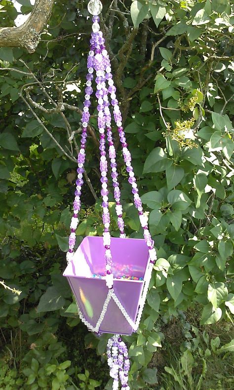 Bead Plant Hanger Diy, Diy Beaded Plant Hanger, Beads On Plants, Beaded Plant Hangers Diy, Glass Beaded Plant Hangers Diy, Beaded Plant Hangers, Bead Plant Hanger, Bead Plant, Beaded Hanging Planter