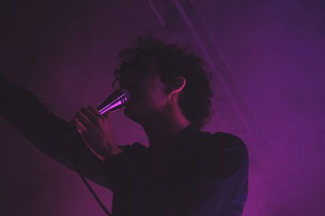 The 1975 Landscape Wallpaper, Wallpapers Purple, Aesthetic Rosa, Crazy Night, Arte Alien, Artificial Light, Square Garden, Madison Square Garden, Madison Square