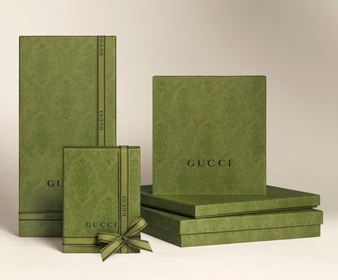 Gucci Official Site United States Gucci Wrapping Paper, Gucci Boxes Stacked, Gucci Packaging Design, Gucci Herbarium, Gucci Packaging, Branded Tissue Paper, Green Shoe, Cards Packaging, Gg Marmont Mini