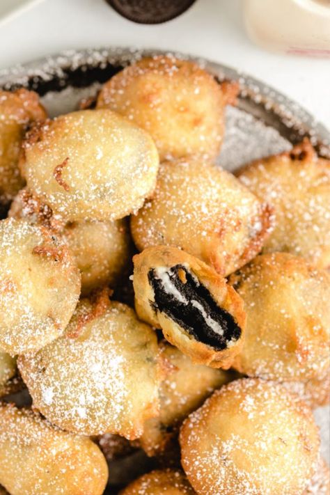 Oreos Recipes, Funfetti Edible Cookie Dough, Fried Oreos Recipe, Fried Oreo, Awesome French Toast Recipe, Deep Fried Oreos, Fried Oreos, Oreo Flavors, Carnival Food