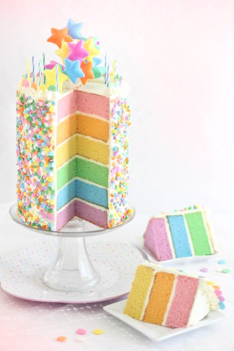 #Pastel Layer Cake #Birthday #party www.kidsdinge.com https://www.facebook.com/pages/kidsdingecom-Origineel-speelgoed-hebbedingen-voor-hippe-kids/160122710686387?sk=wall http://instagram.com/kidsdinge Torte Creative, Rainbow Layer Cakes, Rainbow Cakes, Pastel Cupcakes, Torte Cupcake, Cake Blog, Color Me Happy, Kue Ulang Tahun, Layer Cakes