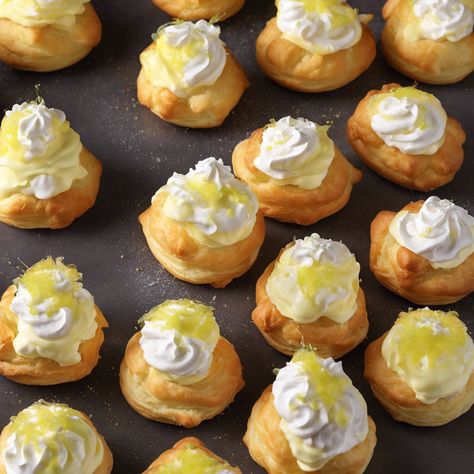 Cream Puff Ideas, Limoncello Truffles, Zepolli Recipe, Creamy Limoncello Bars, Lemoncello Recipes Cookies, Limoncello Cream Puffs, Christmas Cream Puffs, Lemoncello Dessert, Lemon Cello Tiramisu