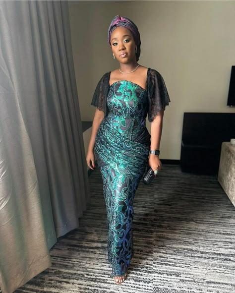 Emerald Green Asoebi Lace Styles, Emerald Green Asoebi, Green Asoebi Lace Styles, Asoebi Lace Styles For Wedding, Green Asoebi, Gown Dress For Women, Lace Gown Dress, Asoebi Lace Styles, Lace Styles For Wedding