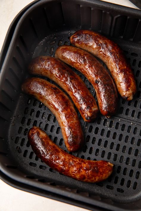 Perfectly Cooked Sausage in the Air Fryer - Easy Healthy Recipes How To Cook Boudin, Small Air Fryer, Fried Sausage, Air Fried Food, Air Fryer Oven Recipes, Smoked Cooking, Air Fryer Dinner Recipes, Air Fryer Recipes Easy, Air Fryer Recipes Healthy