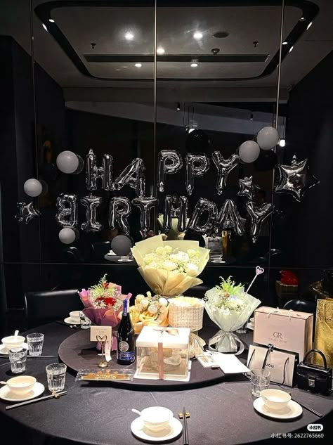 Luxury Birthday Aesthetic, Blackout Birthday Party, Luxury Birthday Party Aesthetic, Stargirl Birthday, Happy Birthday Luxury, Giveaway Ideas Birthday, Luxury Birthday Party, 18th Birthday Party Themes, Luxury Birthday Gifts