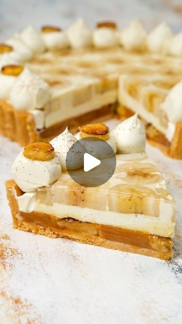 15K likes, 60 comments - kica_academy le April 3, 2024: "Are you excited to delve into the artistry of creating a delicious Banoffee Pie with its luxurious, irresistible layers🤩? Don’t miss out on our Master Class🔥! Tomorrow, April 5th, KICA Brand Chef Oleksandr Trofimenkov @oleksandr_trofimenkov will be uncovering the secret techniques behind making this divine dessert that simply delights the palate🌟. Experience the exquisite Banoffee Pie, which harmonizes vanilla caramel, caramelized bana Banoffee Tart, Banoffee Cake, Banoffee Pie Recipe, Caramelized Banana, Vanilla Mousse, Whipped Ganache, Vanilla Caramel, Caramelized Bananas, Mini Bundt Cakes