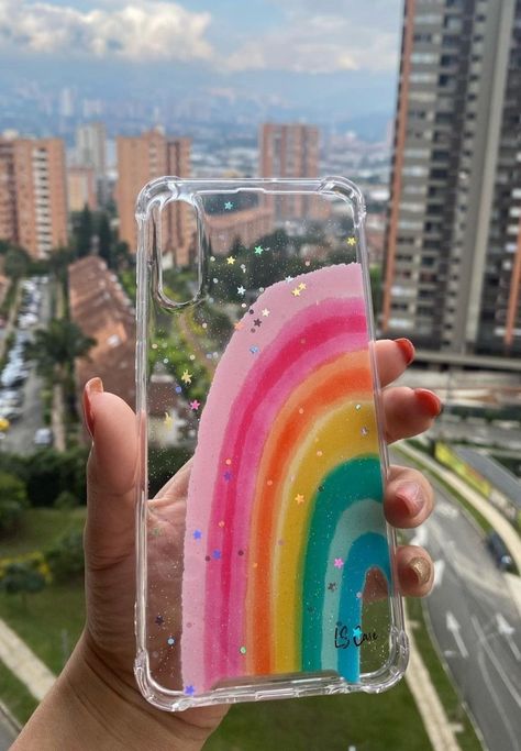 Resin Phone Case Ideas, Diy Resin Phone Case, Iphone Purse, Clear Phone Case Design, Artsy Phone Cases, Rainbow Phone Case, Hand Painted Wooden Box, Phone Case Diy Paint, Fabric Paint Diy