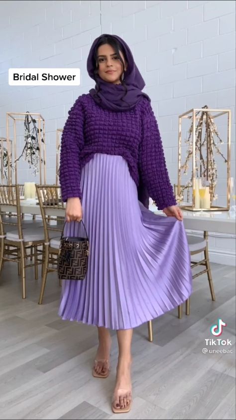 Sweater With Pleated Skirt, Lilac Sweater, Simplicity Is Beauty, Pleated Skirt Outfit, Sweater Dress Outfit, Hijabi Style, Not Love, Fashionista Clothes, Church Outfits