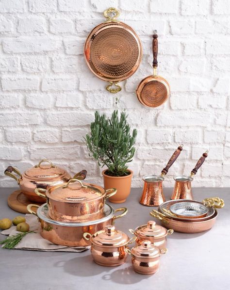 Buy online Handmade High Quality Natural Copper Cookware with international fast shipping All natural healthy Turkish copper cookware Turkish Tea Cups, Copper Pan, Kitchenware Products, Copper Accessories, Turkish Tea, Copper Pans, Copper Cookware, Pot Set, Copper Kitchen