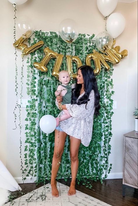 1st Birthday Wild One, Jungle Backdrop, Birthday Wild One, Jungle Theme Birthday Party, Wild One Party, Jungle Thema, Wild Birthday Party, Boys First Birthday Party Ideas, Boys 1st Birthday Party Ideas