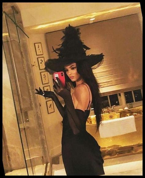 Kendall Jenner Witch, Witch Costume, Halloween Costume Ideas, Costume Halloween, Kendall Jenner, Costume Ideas, Halloween Costume, Halloween Costumes, Witch