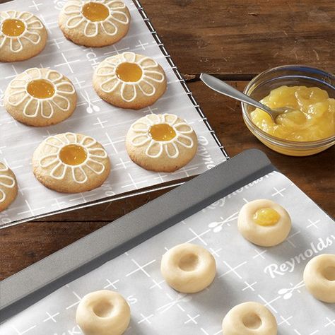 Flower Thumbprint Cookies, Flower Jam Cookies, Flower Jam, Raspberry Thumbprint Cookies, Lemon Cookies Recipes, Citrus Recipes, Thumbprint Cookies Recipe, Edible Creations, Jam Cookies