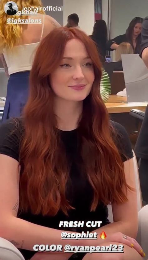 Sansa Stark Hair Color, Sophie Turner Hair Red, Ginger Hair Celebrities, Sophie Turner Redhead, Olivia Jade Red Hair, Sophie Turner Hair, Sophie Turner Red Hair, Sansa Hair, Red Hair Fair Skin