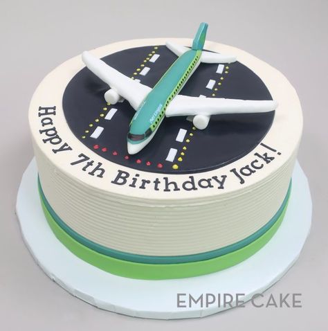 Pilot Cake Ideas, Aeroplane Theme Cake, Planes Birthday Cake, Travel Cakes, Airplane Birthday Cakes, Train Theme Birthday Party, Airplane Coloring Pages, Airplane Cake, Aer Lingus