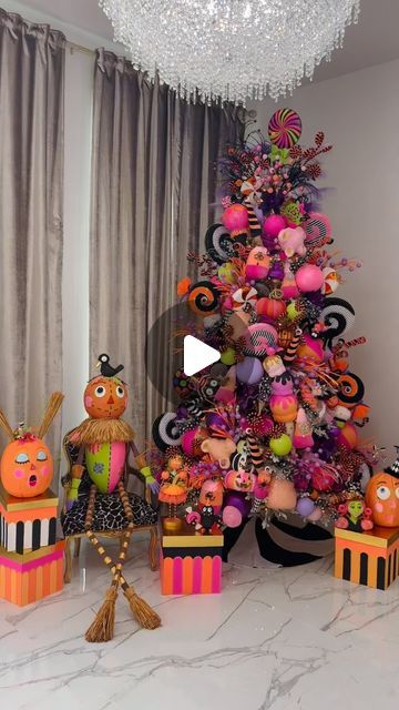 Amy Sons ~ Cupcakes for Grace on Instagram: "Happy Halloween!! 🎃  #cupcakesforgrace #monstermash #halloween #happyhalloween #pinkhalloween #halloweendecor #halloweendecorations #halloweendecoration #halloweenparty #pinkhalloween #halloweendesign #halloweendecorating #glitterville #halloweenglam #thisishalloween" Glitterville Halloween, Halloween Trees, Monster Mash, Pink Halloween, Halloween Inspiration, Halloween Looks, Halloween Design, Tree Decorations, Happy Halloween