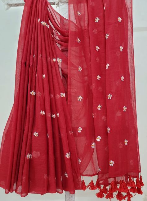 Style with comfort in our red shiuli mul cotton saree Red Cotton Saree, Mul Mul Cotton Saree, Mul Cotton Saree, Soft Saree, Lehenga Choli Latest, Contrast Blouse, Small Print, Cute Love Songs, Lehenga Choli