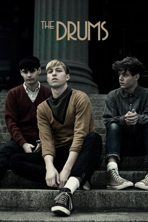 the drums. sexy sounds Post Punk Revival, Indie Pop Bands, Music Institute, Guitar Gibson, Online Guitar Lessons, Early Music, The Drums, Band Pictures, Guitar Music