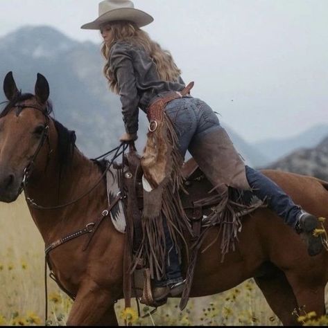 Foto Cowgirl, Cowboy Aesthetic, Vevey, Wilde Westen, Looks Country, Western Riding, Western Life, 사진 촬영 포즈, Cowgirl Aesthetic