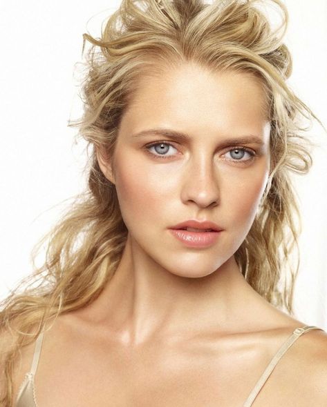 Teresa Mary Palmer, Teresa Palmer, Actors & Actresses, Blonde Hair, Blonde, Actresses, Actors, Hair, Beauty