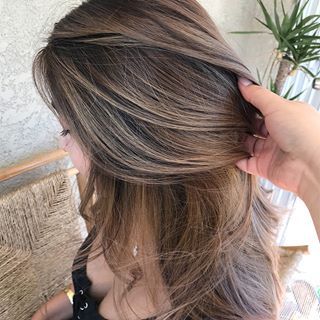 Bomb😍 Redken 7NA+7NB #Redken #Redken7NA #Redken7NB Balayage Asian, Beautiful Light Brown Hair, Brown Hair Cuts, Light Brown Hair Color, Brown Hair Looks, Brown Hair Inspo, Hair School, Brunette Hair With Highlights, Brown Hair Color