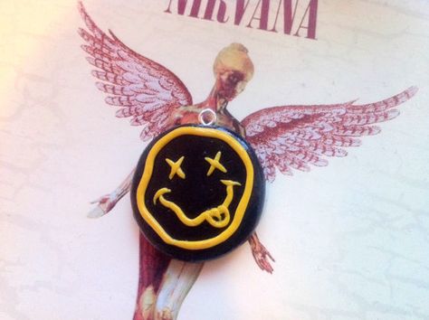 Hey, I found this really awesome Etsy listing at https://www.etsy.com/listing/269156362/grunge-band-polymer-clay-smiley-charm Grunge Clay Ideas, Nirvana Art, Band Artwork, Nirvana Logo, Music Crafts, Grunge Band, Clay Crafts Air Dry, Alternative Metal, Logo Art