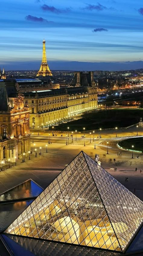 France Aesthetic, Paris Vibes, Paris Wallpaper, Paris Pictures, Paris Aesthetic, Paris Trip, Paris At Night, City Of Love, Louvre Paris