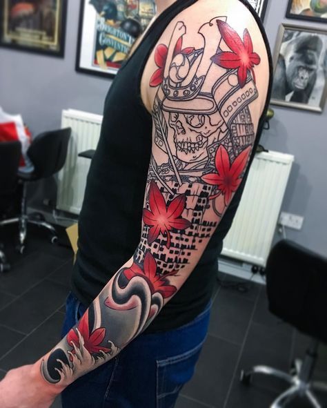 Turned my hand to a bit of Japanese work and started this. Worked on it over the last two days. Can't wait to get it finished. @fivekeystattoo Samurai Sleeve, Samurai Tattoo Sleeve, Alas Tattoo, Arm Tattoos Drawing, Traditional Style Tattoo, Mask Tattoo, Japanese Sleeve Tattoos, Warrior Tattoo, Samurai Tattoo