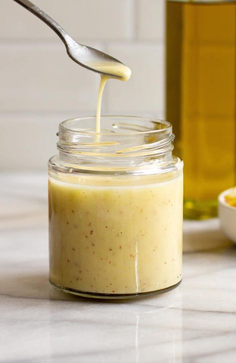 Creamy Lemon Vinaigrette, Lemon Garlic Vinaigrette, Lemon Vinegarette, Creamy Vinaigrette, Garlic Vinaigrette, Lemon Vinaigrette Dressing, Vinaigrette Dressing Recipe, Lemon Salad, Creamy Salad Dressing