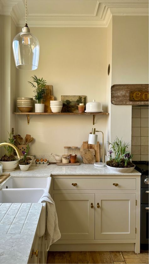 Farrow & Ball Old White Paint 5L … curated on LTK Old White Farrow And Ball, Warm Kitchen Ideas, Farrow And Ball Kitchen, Off White Kitchens, Bio Happy, Warm Kitchen, Vintage Friends, Living Room Redo, Neutral Kitchen