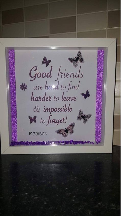 How cute is this little purple friend box frame??! Love love love this purple colour!! Perfect little gift for a special friend Friendship Shadow Box Ideas, Friend Shadow Box Ideas, Cricket Designs, Circuit Maker, Shadow Box Ideas, Frame Love, Shadow Box Gifts, Boxes Ideas, Cameo Crafts