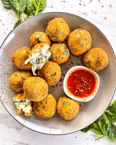 Fried Spinach & Artichoke dip Balls — The Global Vegetarian Deep Fried Spinach Dip, Fried Spinach And Artichoke Balls, Spinach And Artichoke Balls, Spinach Artichoke Cheese Ball, Spinach Artichoke Balls, Artichoke Balls New Orleans, Artichoke Balls, Spinach Balls Recipe, Vegetarian Party Snacks