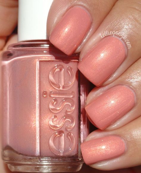 Essie Oh Behave! @kelliegonzoblog