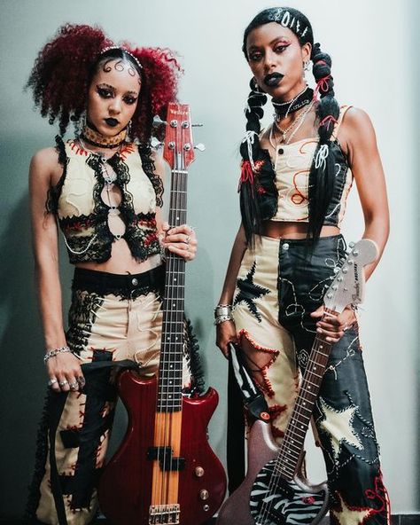 Nova Twins, Afro Goth, Afro Punk Fashion, Girl Punk, Black Punks, Punk Girl, Special One, Rock Punk, Afro Punk