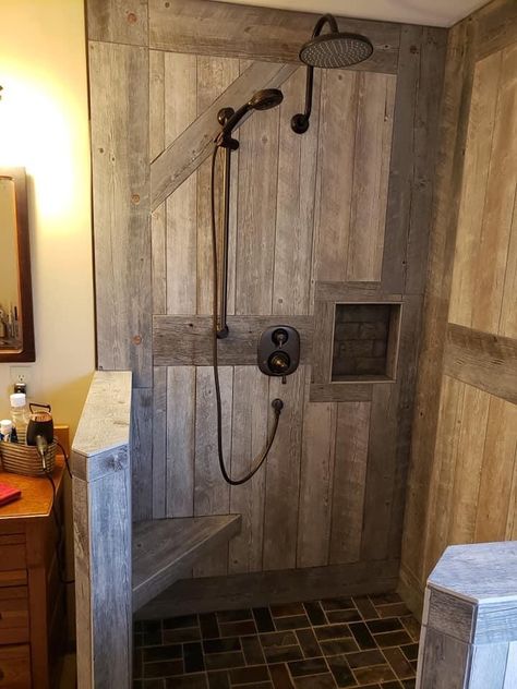 Country Rustic Bathroom Ideas, Rustic Shower Tile, Wood Tile Shower, Rustic Bathroom Shower, Rustic Bathroom Remodel, Barn Bathroom, Barn Remodel, Bathroom Sink Design, Rustic Shower